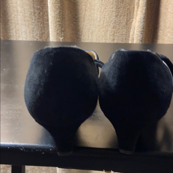 Black swede elastic strap worn a couple of time - Picture 2 of 4